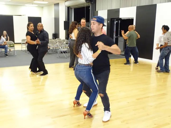 Melómano Bachata Social - September 2018 gallery photo