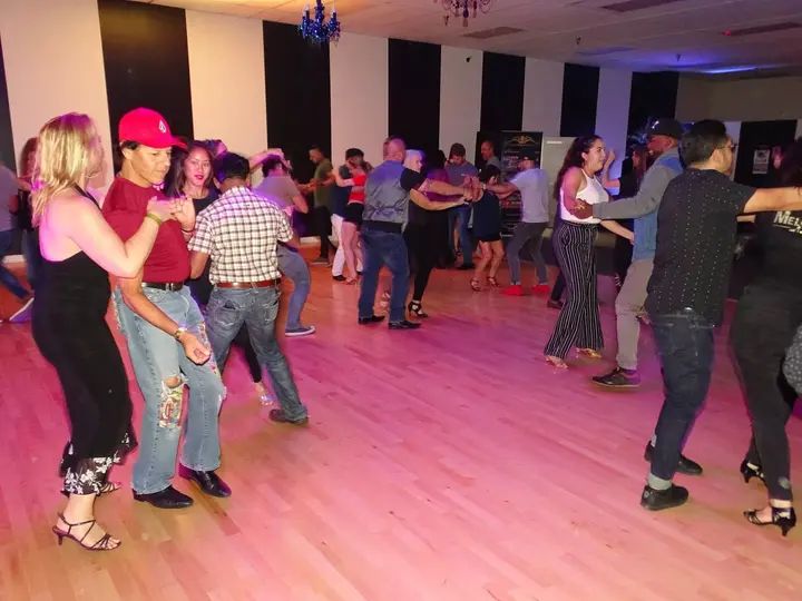 Melómano Bachata Social - September 2018 gallery photo