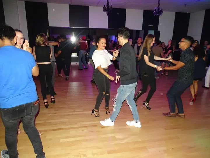 Melómano Bachata Social - September 2018 gallery photo