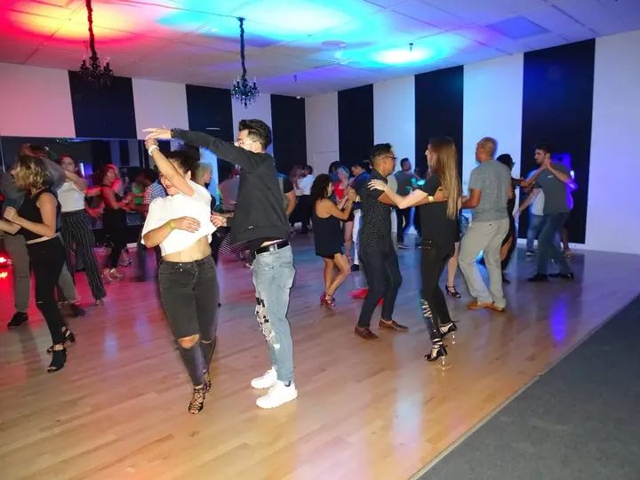 Melómano Bachata Social - September 2018 gallery photo