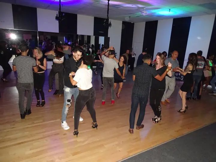 Melómano Bachata Social - September 2018 gallery photo