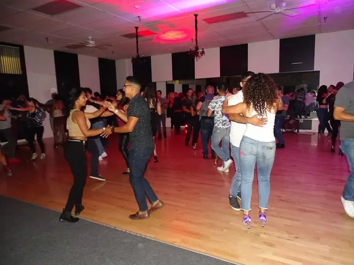 Melómano Bachata Social - September 2018 gallery photo