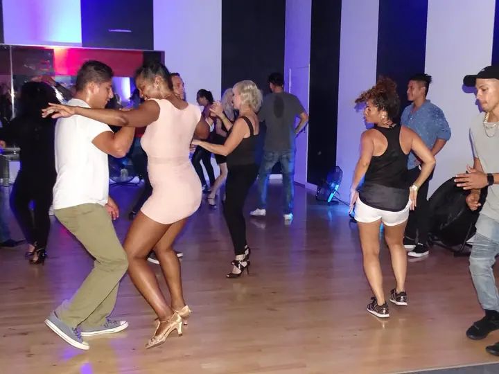 Melómano Bachata Social - September 2018 gallery photo