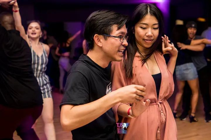 Unique Social Super Night gallery photo