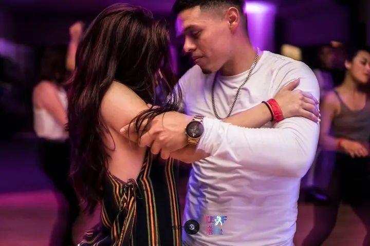 Unique Social Super Night gallery photo