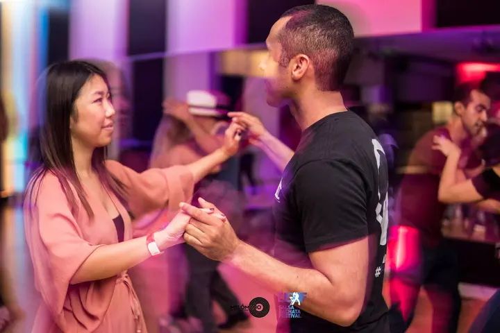 Unique Social Super Night gallery photo