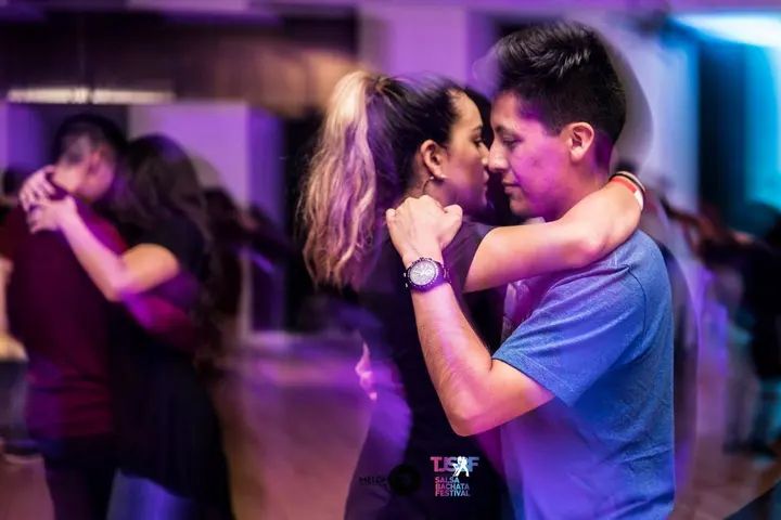 Unique Social Super Night gallery photo