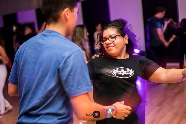 Unique Social Super Night gallery photo