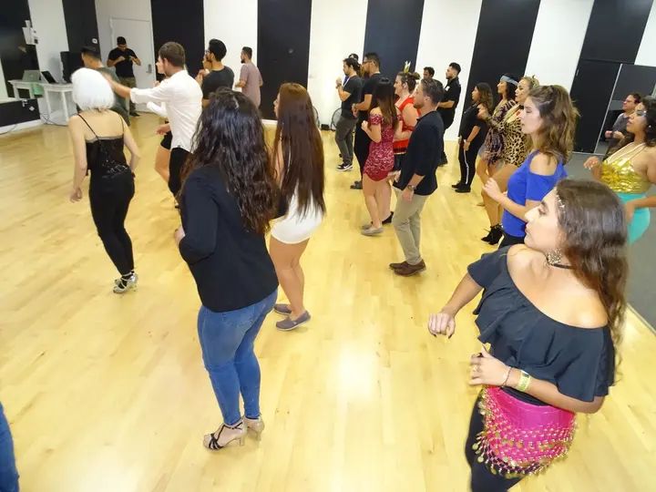BACHATA SOCIAL 2018 (HALLOWEEN EDITION) gallery photo