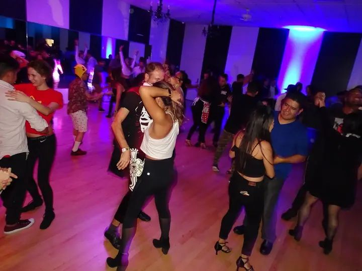 BACHATA SOCIAL 2018 (HALLOWEEN EDITION) gallery photo