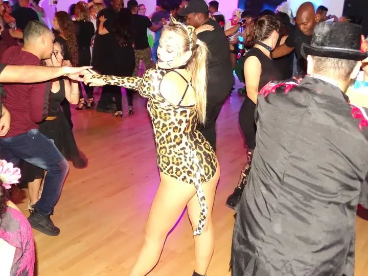 BACHATA SOCIAL 2018 (HALLOWEEN EDITION) gallery photo