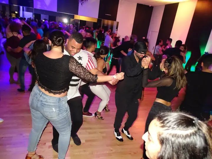 BACHATA SOCIAL 2018 (HALLOWEEN EDITION) gallery photo