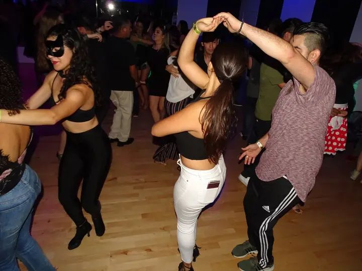 BACHATA SOCIAL 2018 (HALLOWEEN EDITION) gallery photo