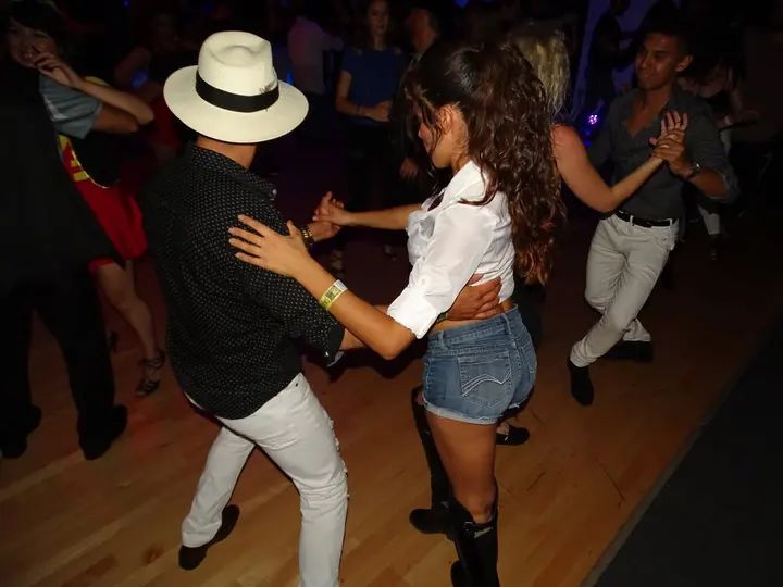 BACHATA SOCIAL 2018 (HALLOWEEN EDITION) gallery photo