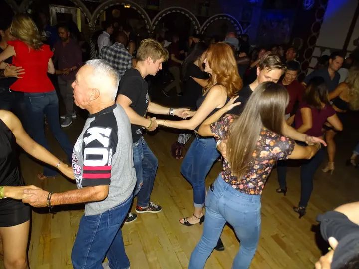 NOVEMBER 2018 SOCIAL gallery photo