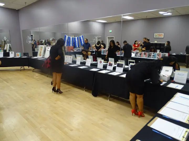 TRAIN FOR CHANGE CHARITY GALA gallery photo