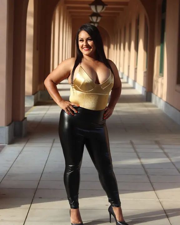 Happy Birthday to our beautiful Diana Trigo♥️ This momma grape creates a environment at Melómano to help others grow on their dance journey and feel part of a dance family🫶