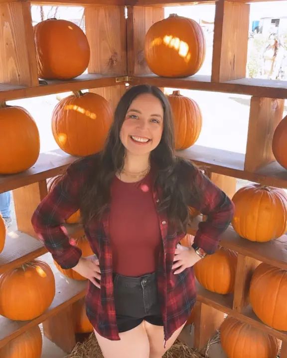 Happy Birthday Geraldine @hernandezgeraldine01 🥳🎉🎂🎈🎈 Thank you for being part of the dance Fam!! Wishing you an amazing day mamas! ❤️#MelomanoEnt #MelomanoBday