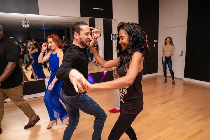 Melómano Bachata Social | April 2019 (Part 1) gallery photo