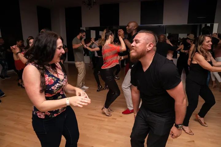 Melómano Bachata Social | April 2019 (Part 1) gallery photo