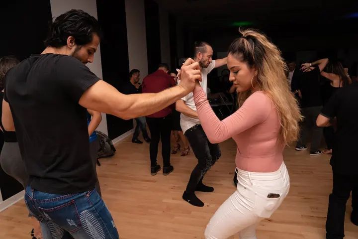 Melómano Bachata Social | April 2019 (Part 1) gallery photo