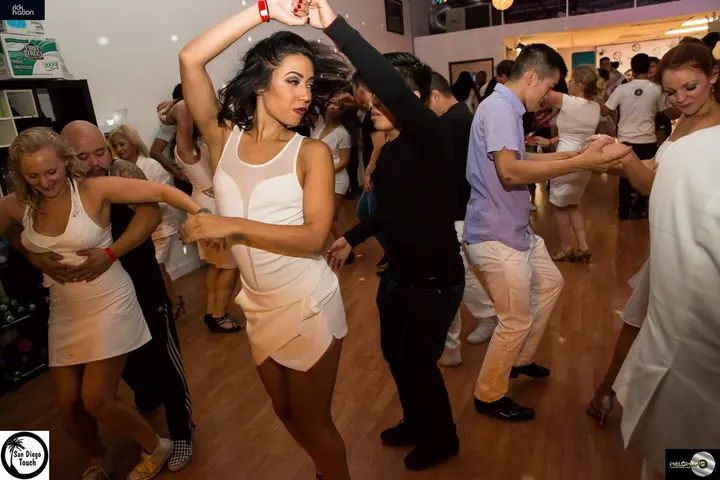 #MelomanoEntertainment #SDTouch #WInterWhiteAffair