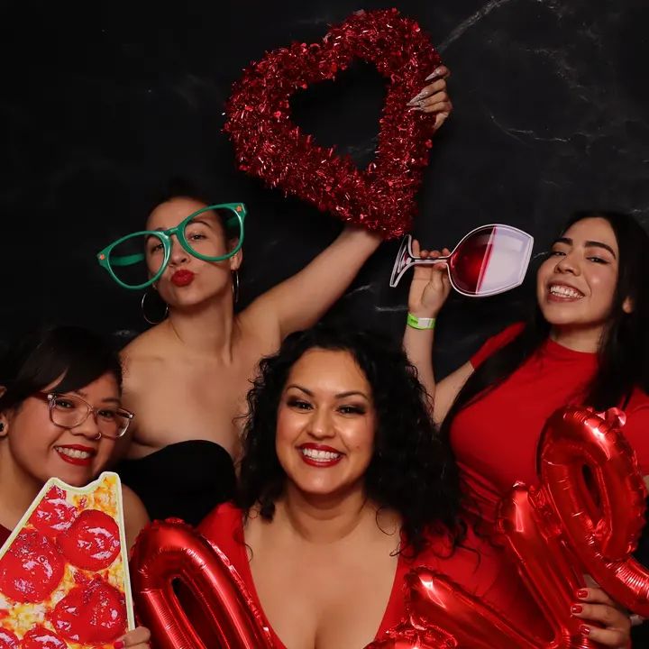 Melómano Valentine's Day Social 2025 gallery photo