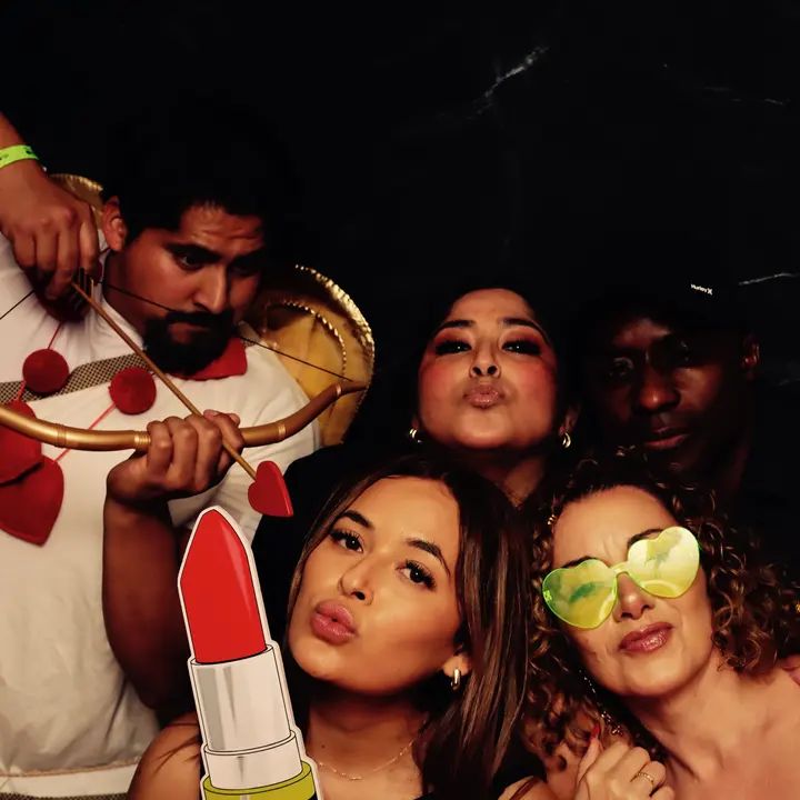 Melómano Valentine's Day Social 2025 gallery photo