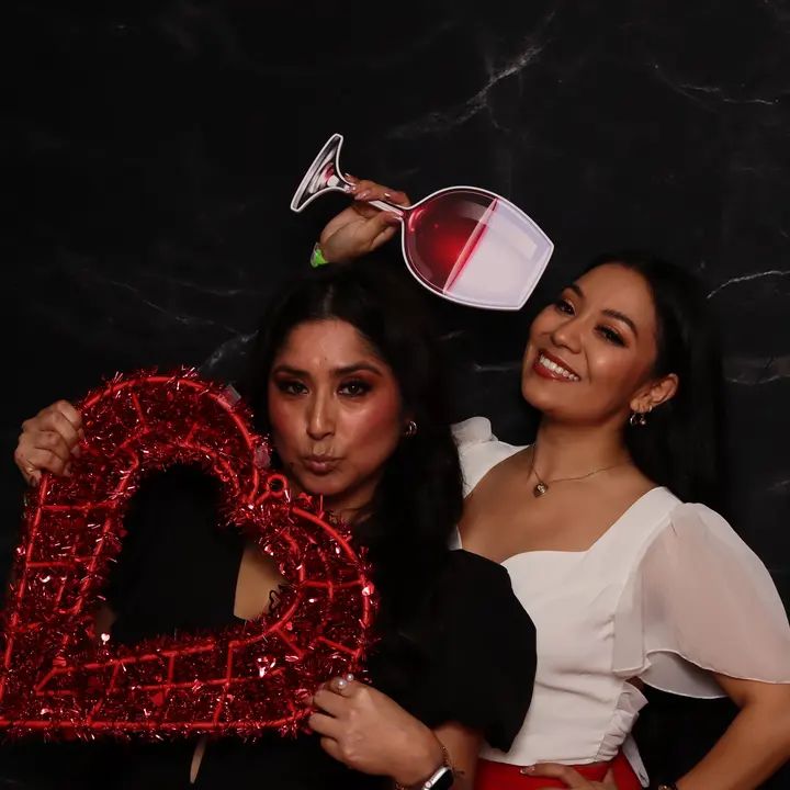 Melómano Valentine's Day Social 2025 gallery photo