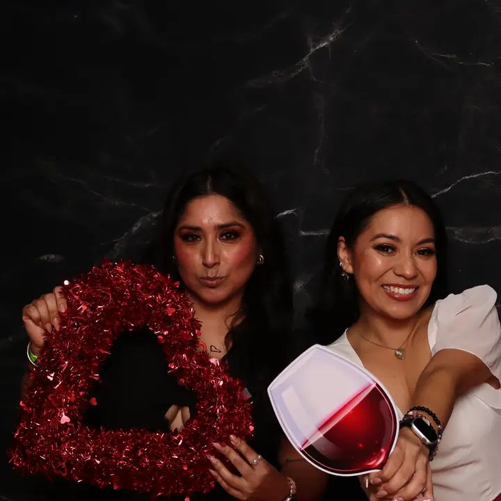 Melómano Valentine's Day Social 2025 gallery photo