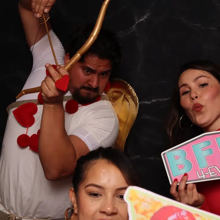 Melómano Valentine's Day Social 2025 gallery photo