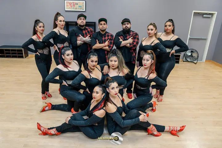 The Melómano Bachata Footwork Team 🔥 They slayed their debut performance! Info for next season coming soon, message us if you’re interested in joining our Fam ♥️ #MelomanoEnt