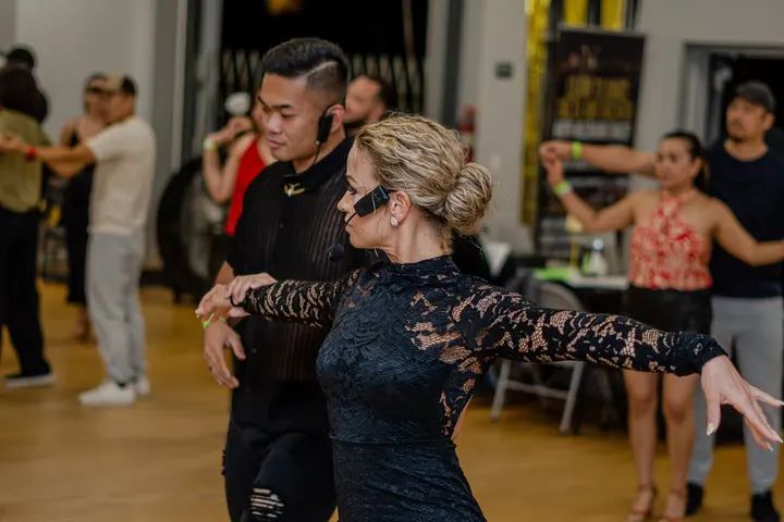 Melómano 12 Year Anniversary SALSA & BACHATA CLASS PHOTOS gallery photo