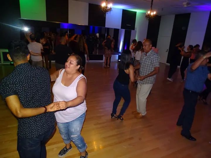 AUGUST BACHATA SOCIAL gallery photo