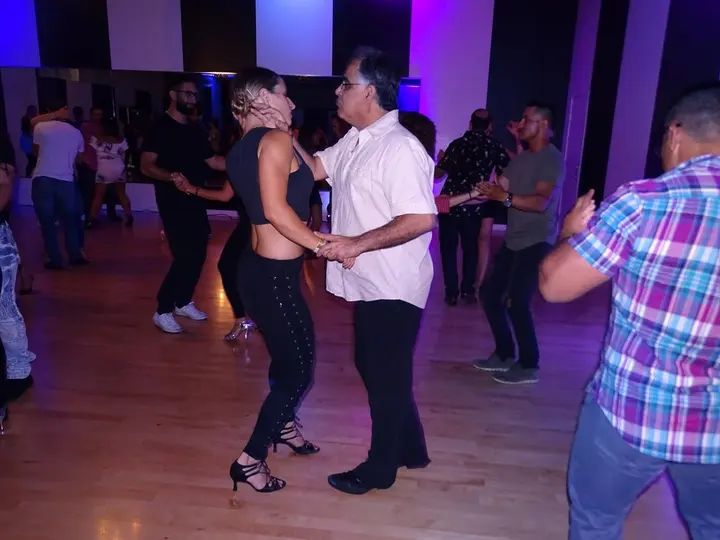 AUGUST BACHATA SOCIAL gallery photo