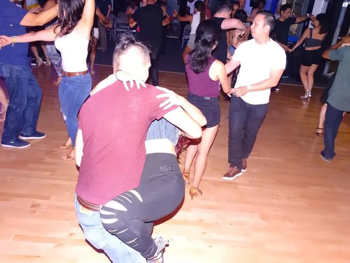 AUGUST BACHATA SOCIAL gallery photo