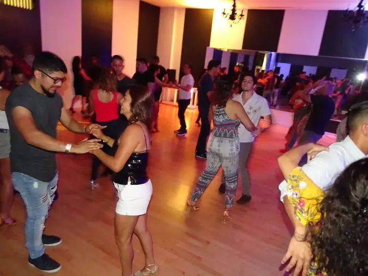 AUGUST BACHATA SOCIAL gallery photo