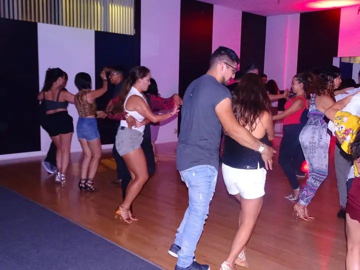 AUGUST BACHATA SOCIAL gallery photo