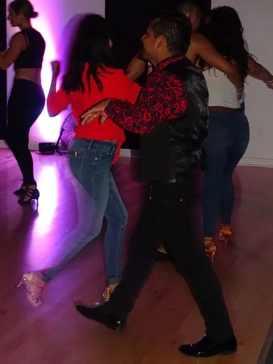AUGUST BACHATA SOCIAL gallery photo
