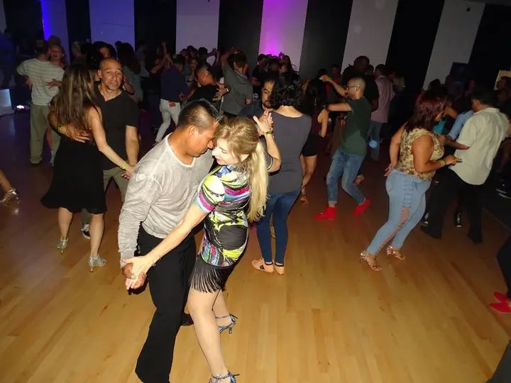 AUGUST BACHATA SOCIAL gallery photo