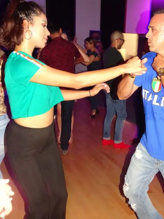 AUGUST BACHATA SOCIAL gallery photo