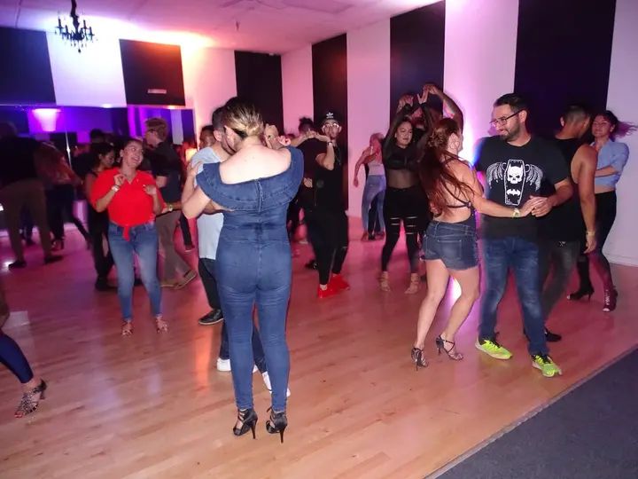 AUGUST BACHATA SOCIAL gallery photo