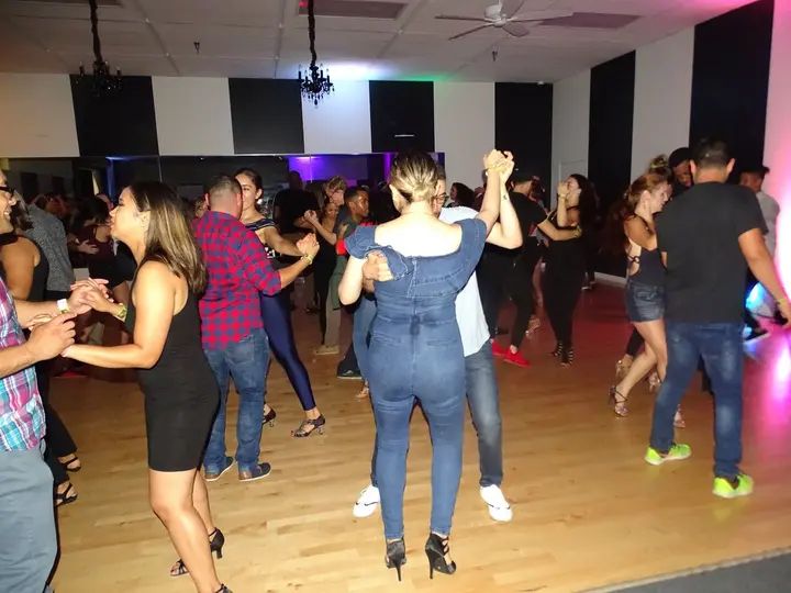 AUGUST BACHATA SOCIAL gallery photo