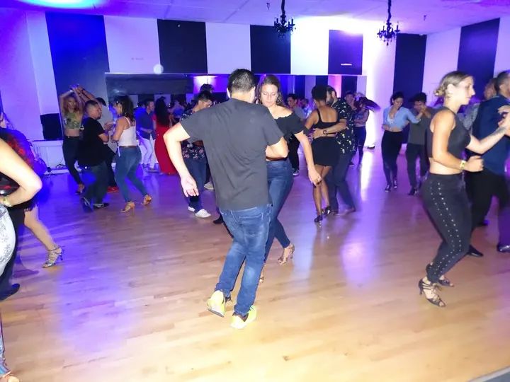 AUGUST BACHATA SOCIAL gallery photo