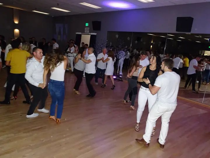 Melómano Winter White Affair Debut Night 2018 gallery photo