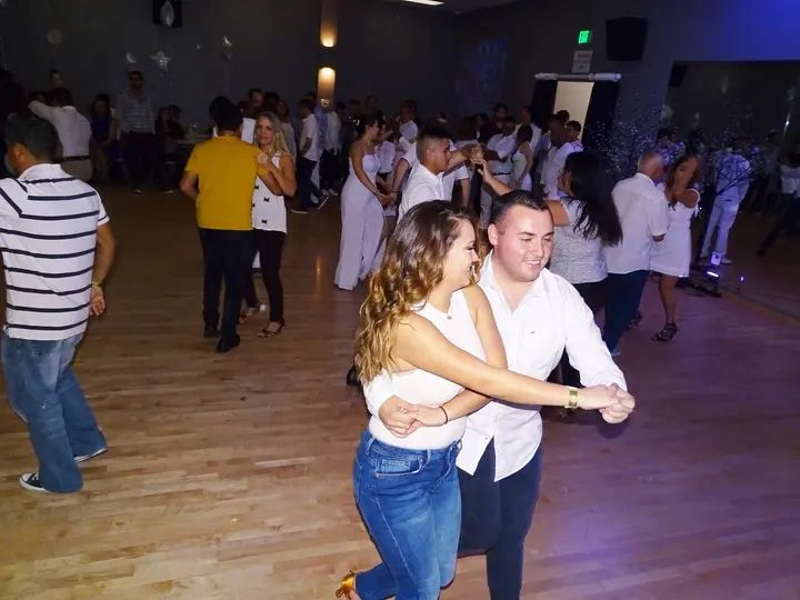 Melómano Winter White Affair Debut Night 2018 gallery photo