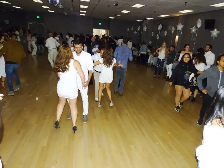 Melómano Winter White Affair Debut Night 2018 gallery photo
