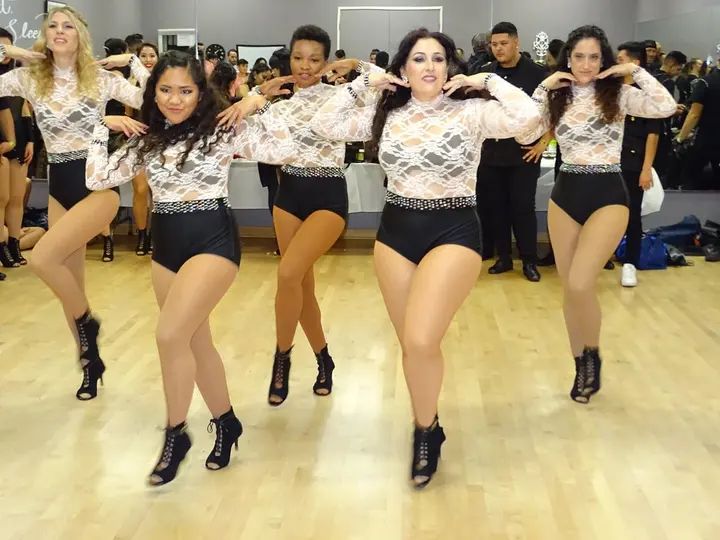 Melómano Winter White Affair Debut Night 2018 gallery photo