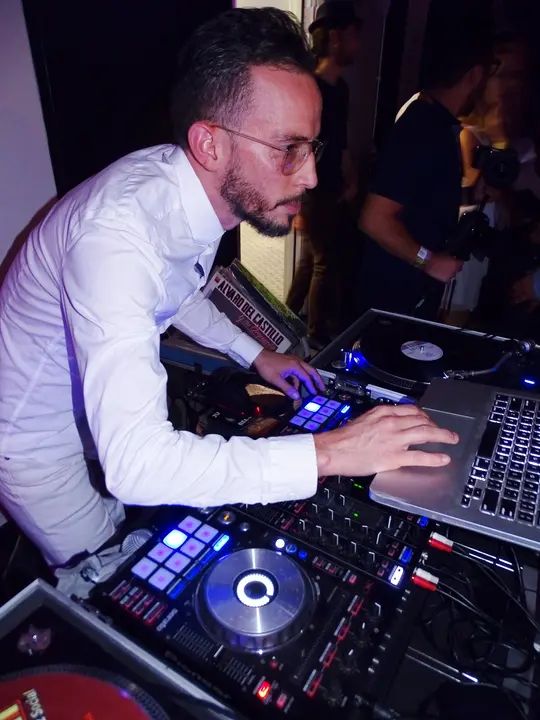 Melómano Winter White Affair Debut Night 2018 gallery photo