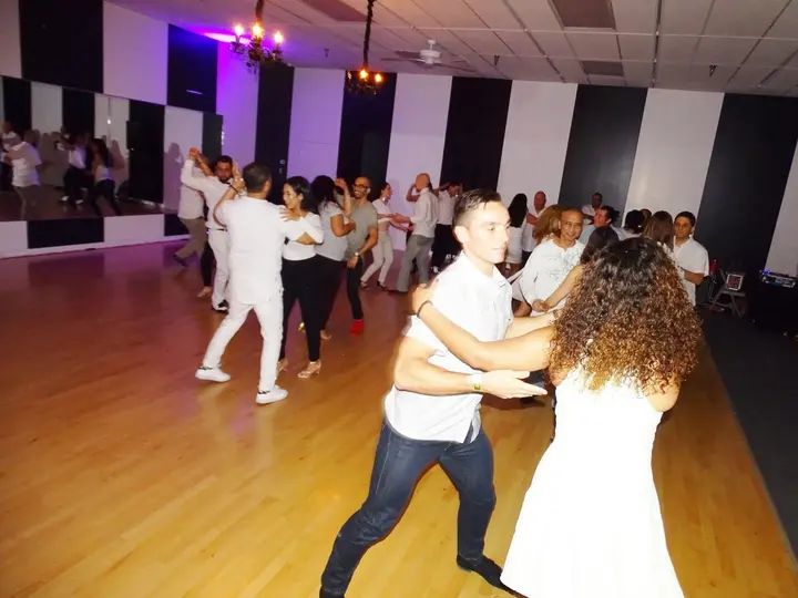 Melómano Winter White Affair Debut Night 2018 gallery photo